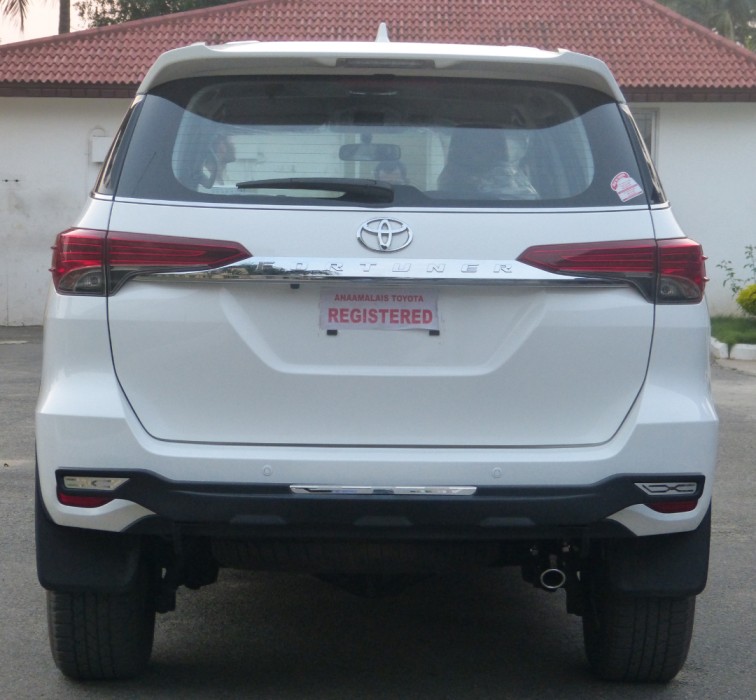 fortunergrb508rearnudgeguard